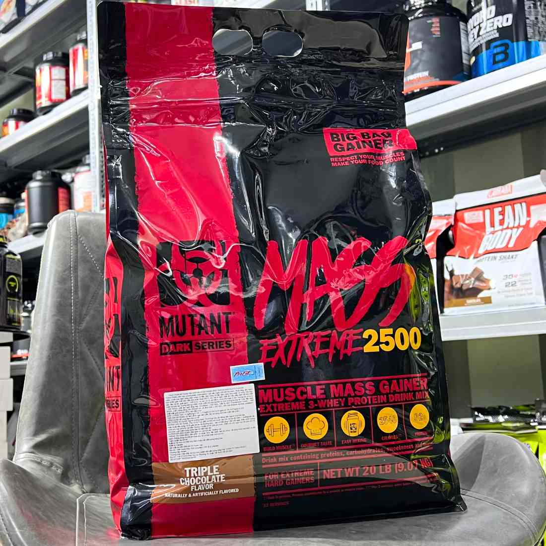 Mutant Mass Extreme 2500 20lbs - Tăng Cân Thể Hệ Mới Giá Tốt