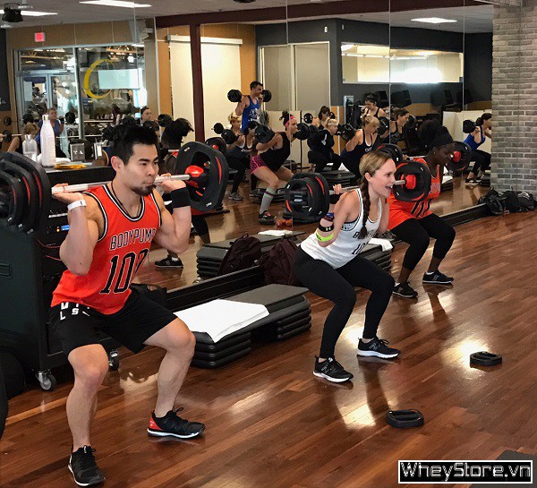 Body pump là gì? Phương pháp đốt cháy calo khủng cùng Body pump - Ảnh 2