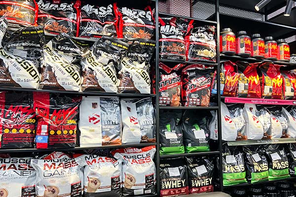 Kệ Mass Gainer tại WheyStore Lê Thanh Nghị