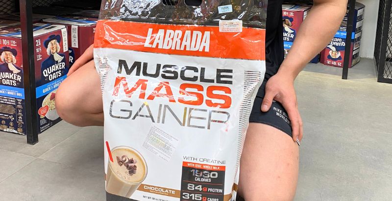 (Hình ảnh chỉ mang tính chất minh họa: Sản phẩm Labrada Muscle Mass Gainer 12lbs)