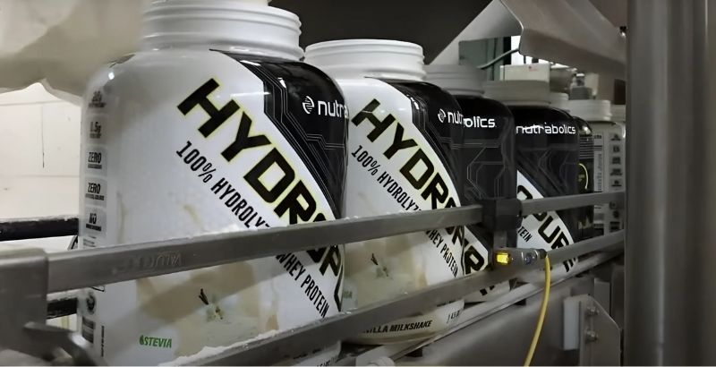 Dây chuyền sản xuất hiện đại của Nutrabolics