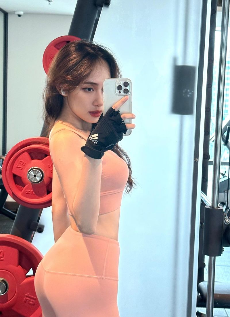 ảnh gái xinh ngầu tập gym