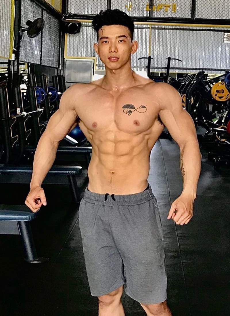 ảnh trai đẹp 6 múi tập gym