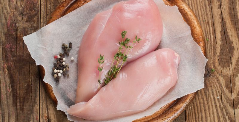 1 ngày cần bao nhiêu protein để tăng cơ?