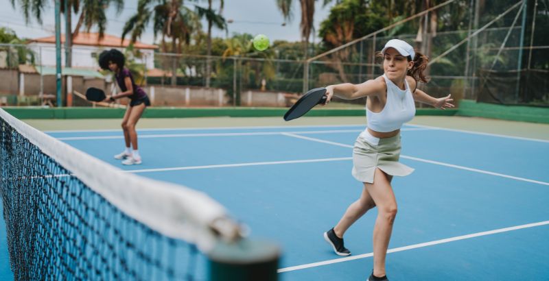 Dấu hiệu chơi pickleball đau đầu gối